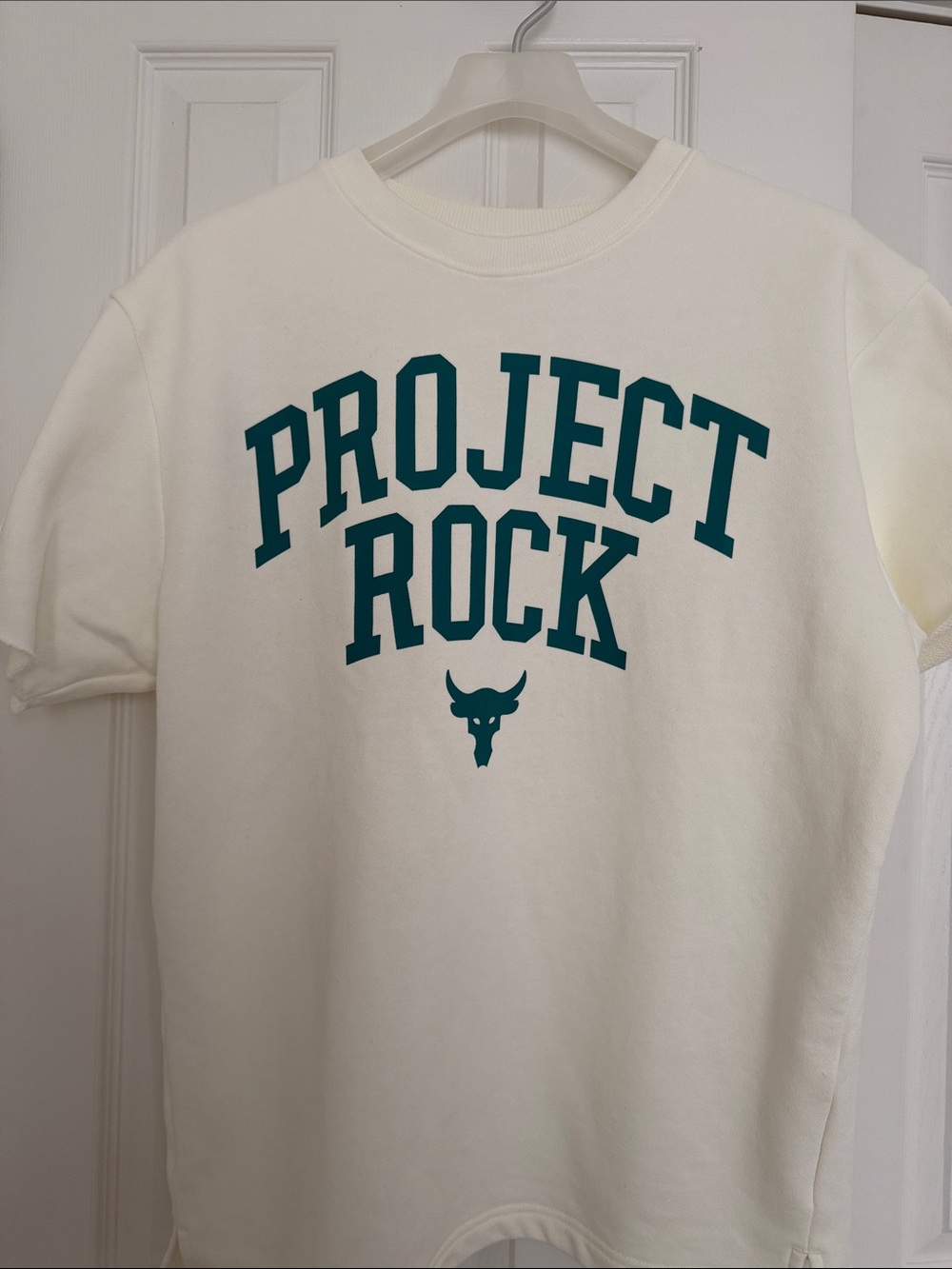 Under Armor / Project Rock Crewneck Sweatshirt - Cream with Teal Logo